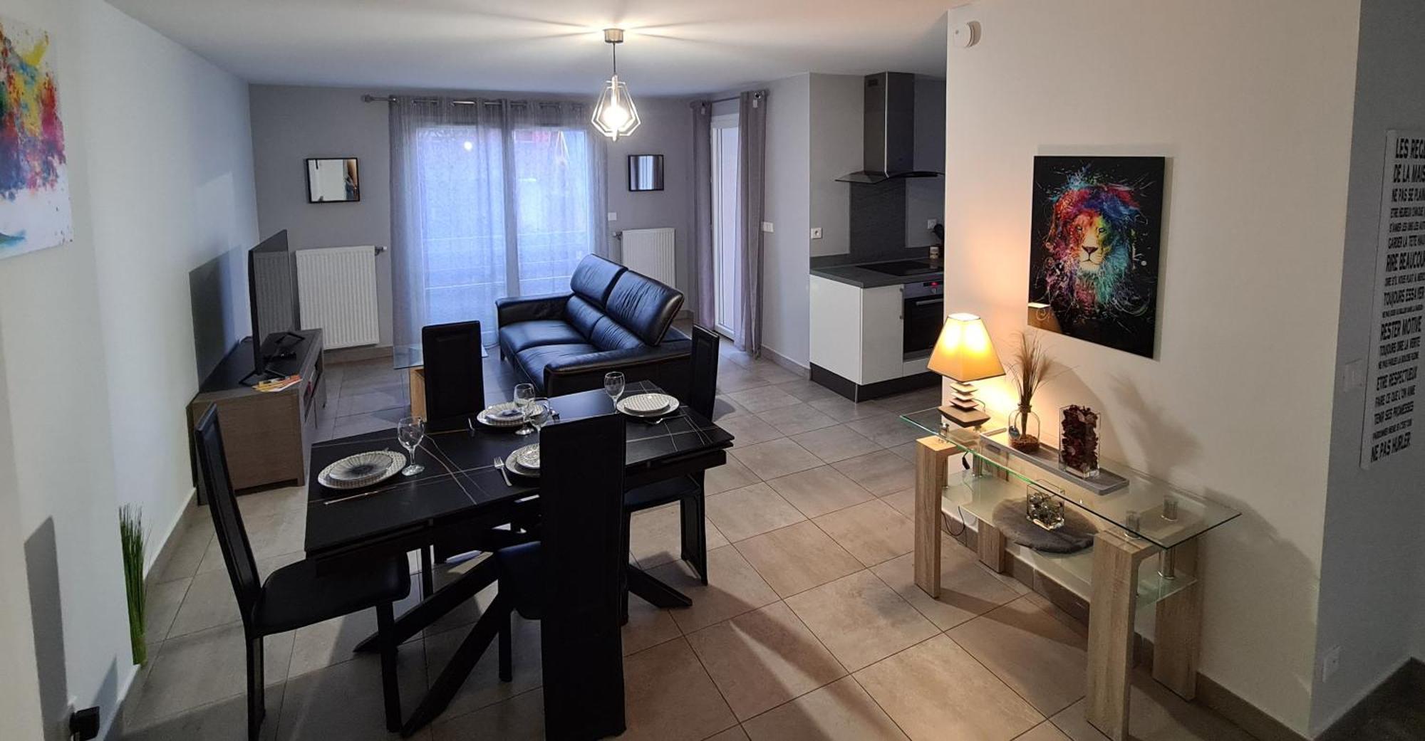 Appartement De Standing Au Centre De Chassieu Zewnętrze zdjęcie
