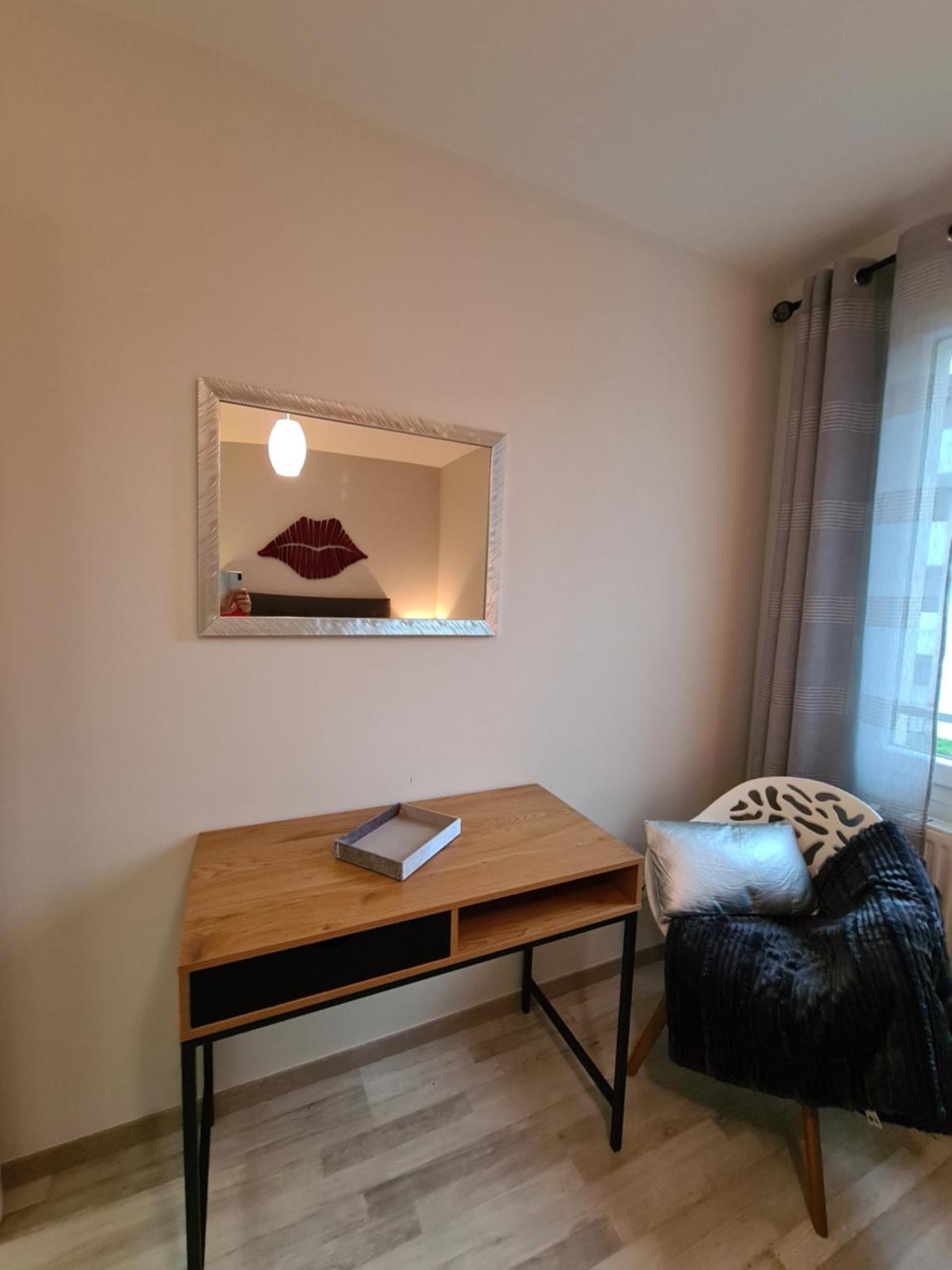 Appartement De Standing Au Centre De Chassieu Zewnętrze zdjęcie